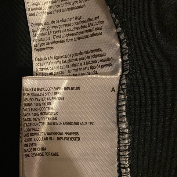 SOLD‼️‼️‼️MK Puffer vest with fur hood - Picture 7 of 8